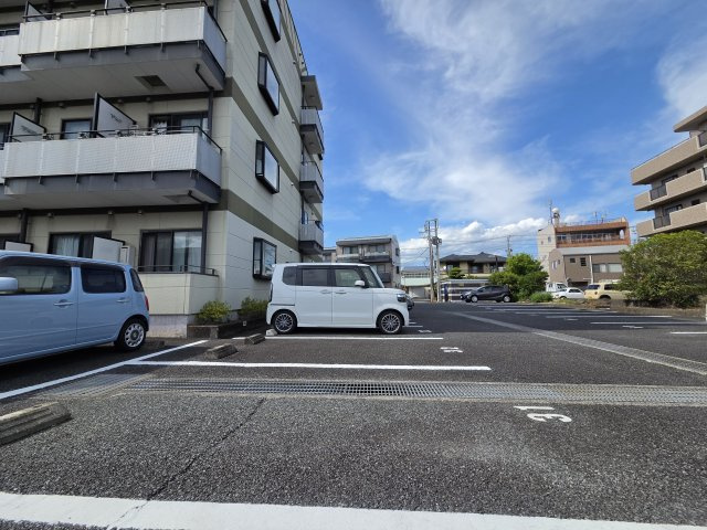 アプローズの駐車場