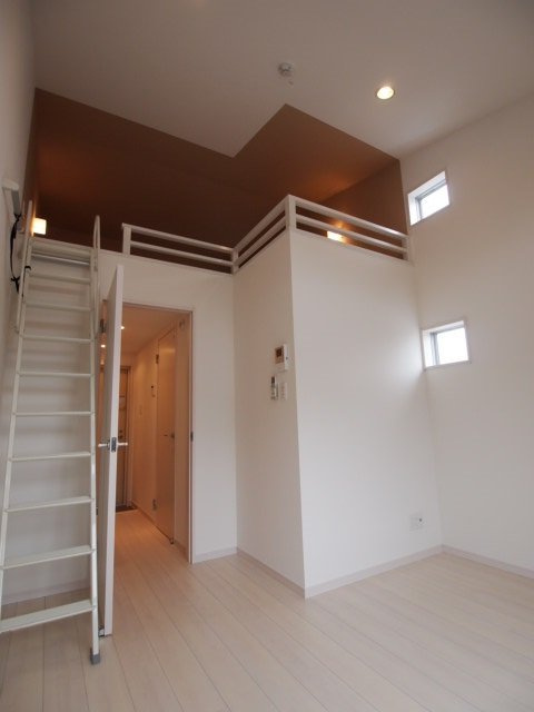bright maison