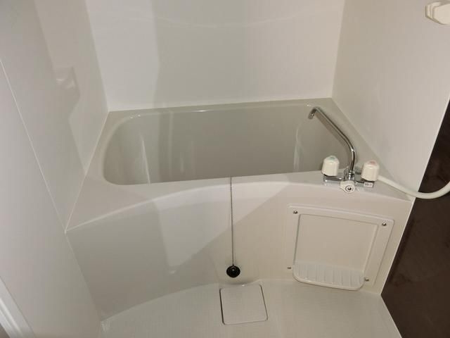 相模原市南区上鶴間４丁目のアパートの浴室
