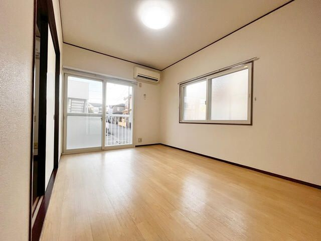 相模原市緑区相原５丁目のアパートの居間・リビング