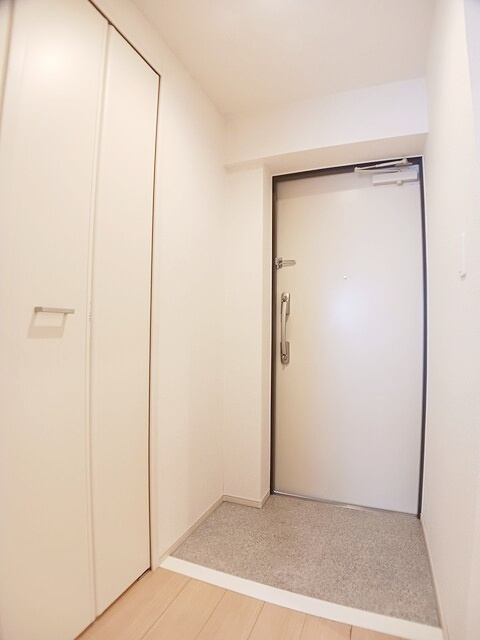 藤沢市並木台１丁目の賃貸マンションの玄関|お履き物が多い方にもおすすめ♪