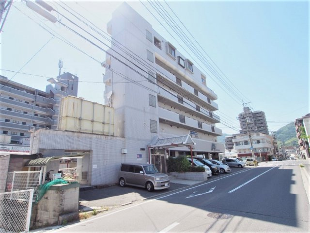 今本ビルの外観