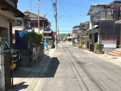 【前面道路含む現地写真】 | 川口東扇　新築戸建 | 毎日のお買い物に便利なスーパーマーケットカワセまで徒歩3分♪