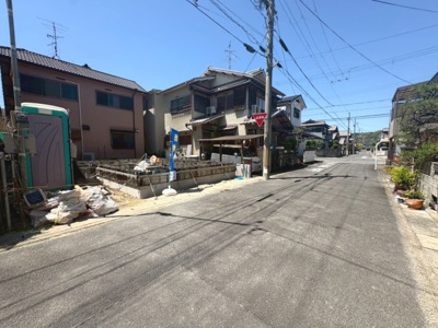 【前面道路含む現地写真】 | 川口東扇　新築戸建 | 八幡小学校徒歩17分、男山中学校徒歩17分の立地です♪