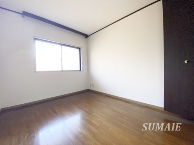 アーバンレジデンスの寝室|オールフローリングのお部屋です☆