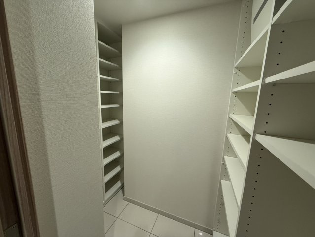 パークホームズ四条河原町の収納
