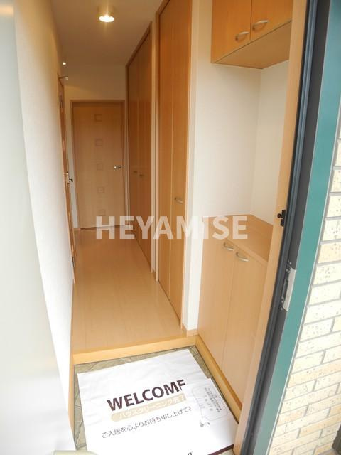 グリーンヤードの玄関|※同間取りの別のお部屋の画像です※現況を優先します