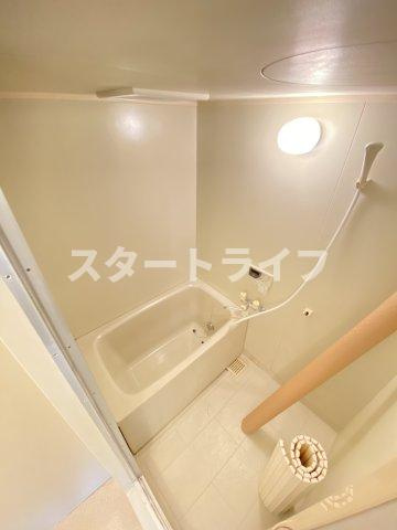 大阪市淀川区木川西４丁目の賃貸マンションの浴室