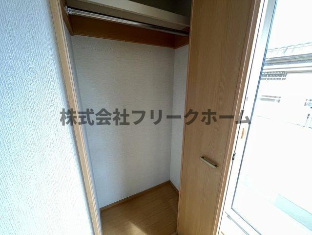 武蔵野市西久保３丁目のアパートの収納
