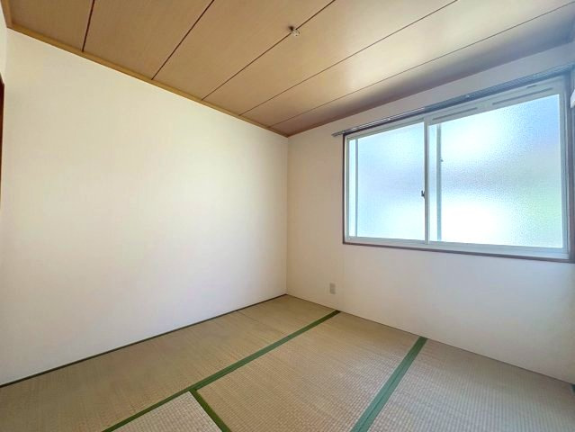 グリーンヒル小金台B棟の和室