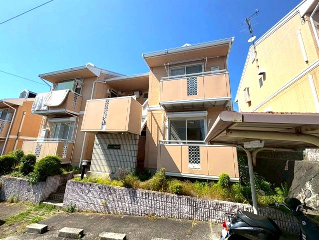 グリーンヒル小金台B棟の外観