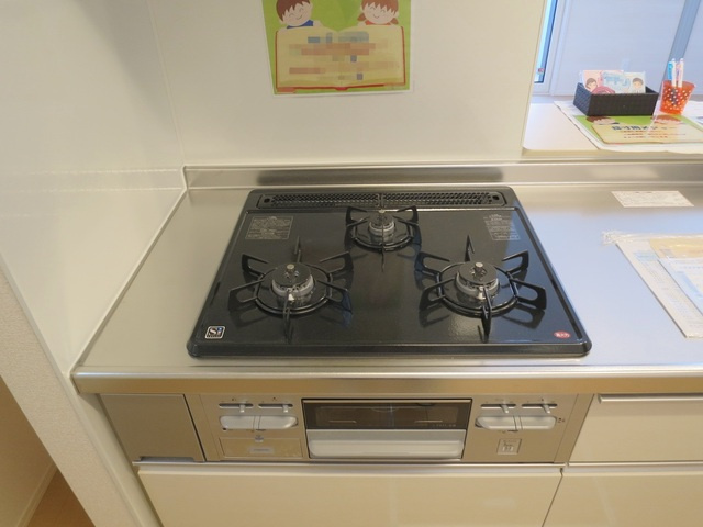 ｉｂｉｓのキッチン|料理の幅が広がりそうです(*^_^*)三口ガスコンロ・グリル付き♪