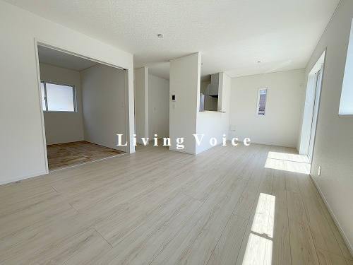 【仲介手数料０円】平塚市豊田宮下第1　新築一戸建ての居間・リビング|平塚市豊田宮下第1　新築一戸建て