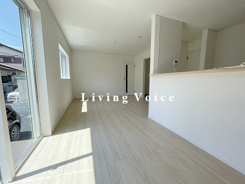【仲介手数料０円】平塚市豊田宮下第1　新築一戸建ての居間・リビング|平塚市豊田宮下第1　新築一戸建て