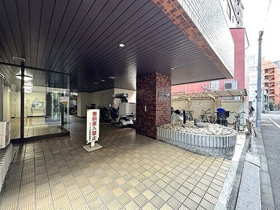【エントランス】 | ハイネス巣鴨 | エントランス　※前回募集時2024年2月の写真