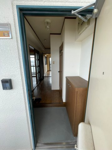 カーサフローラ玉木の玄関