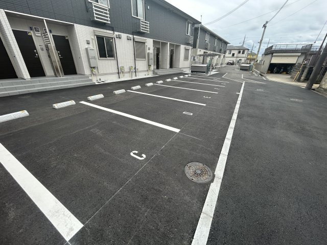 リコルド住吉の駐車場