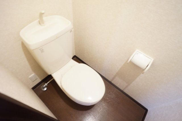 習志野市花咲１丁目のアパートのトイレ|シンプルで使いやすいトイレです