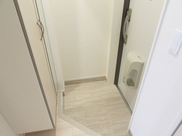 フォレスト宝塚Ⅰの玄関|落ち着いた玄関です