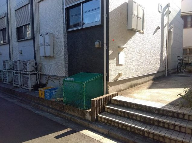 ハーモニーテラス西小岩のエントランス