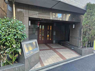 【エントランス】 | エスコート麻布十番