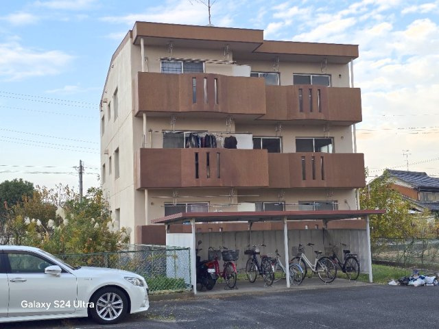 ファミールしるふれい１号棟・２号棟の外観|２号棟　外観