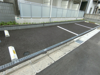 リブリ・エトワールひばりヶ丘の駐車場|車をお持ちの方に嬉しい駐車場付きの物件です