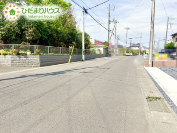 【前面道路含む現地写真】 | ひたちなか市八幡町2期　新築戸建 | 落ち着いた住環境が魅力的です☆