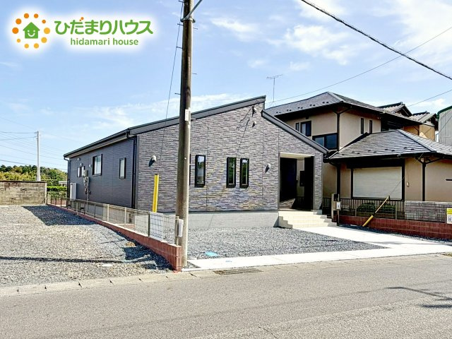 【外観】 | ひたちなか市八幡町2期　新築戸建 | 爽やかな印象の外観。シンプルイズベストの飽きのこないデザインです！
