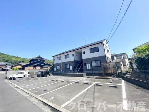 コーポニューハピネスの外観