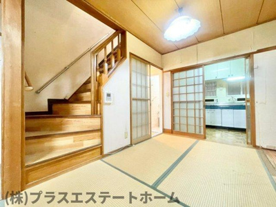 【居間・リビング】 | 駒ヶ林町3丁目