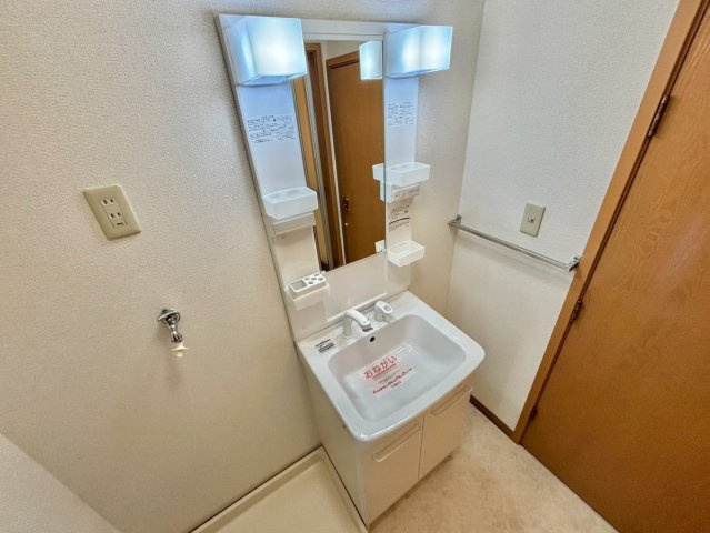 ガーデンハイムNの独立洗面台