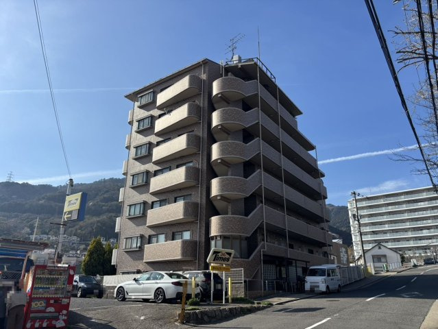 グラン・パレ六甲の外観