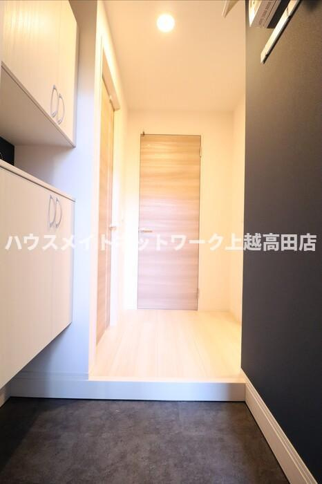 レーベンの玄関|玄関