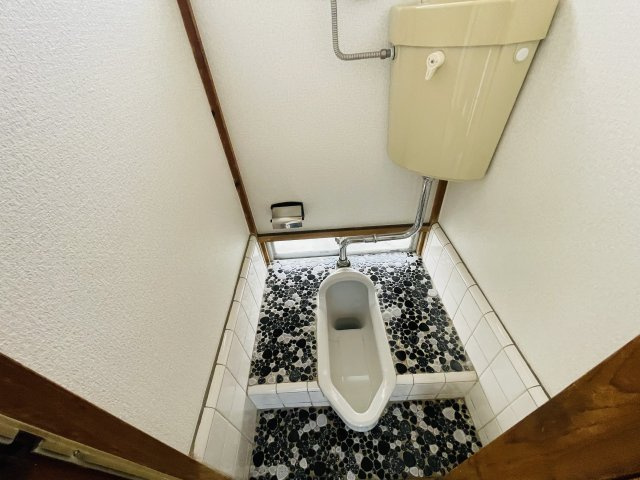 秀栄荘(駒込６丁目)のトイレ