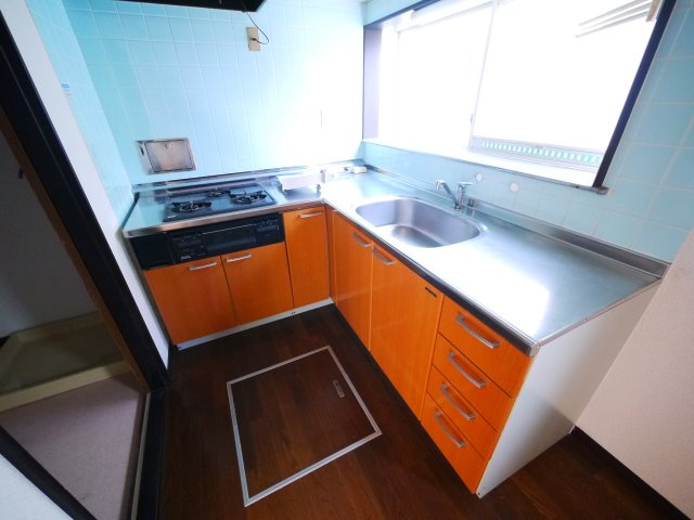 山武郡九十九里町片貝　中古戸建のキッチン|九十九里片貝海岸まで車約5分 軽自動車は2台可能 内装リフォーム履歴あり 2階にもトイレ