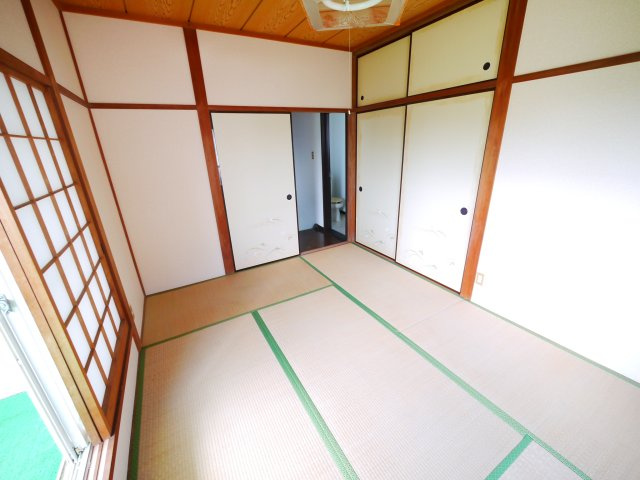 山武郡九十九里町片貝　中古戸建の和室|九十九里片貝海岸まで車約5分 軽自動車は2台可能 内装リフォーム履歴あり 2階にもトイレ