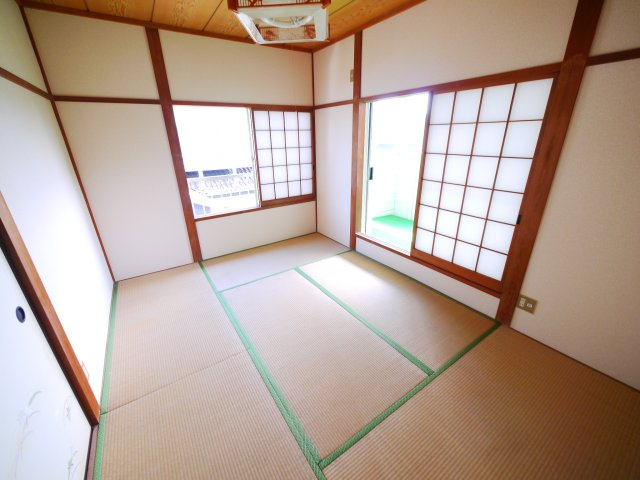 山武郡九十九里町片貝　中古戸建の和室|九十九里片貝海岸まで車約5分 軽自動車は2台可能 内装リフォーム履歴あり 2階にもトイレ