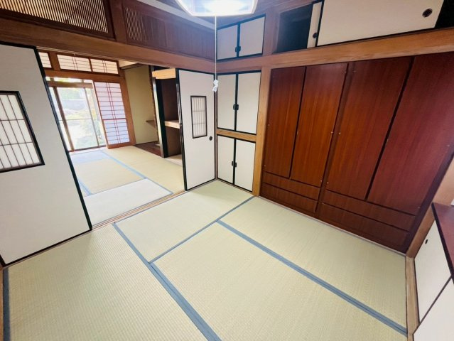 筑西市乙 リフォーム物件　の和室|〇和室　4.5帖〇
襖を開けて続き間の広いお部屋としてもご使用いただけます（＾＾）
2026年4月撮影