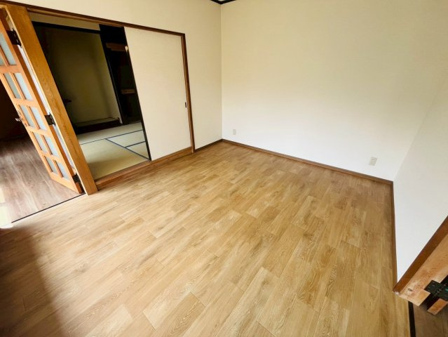 筑西市乙 リフォーム物件　の洋室|〇洋室　7.7帖〇
窓から明るい日差しが差し込みます！
2026年4月撮影