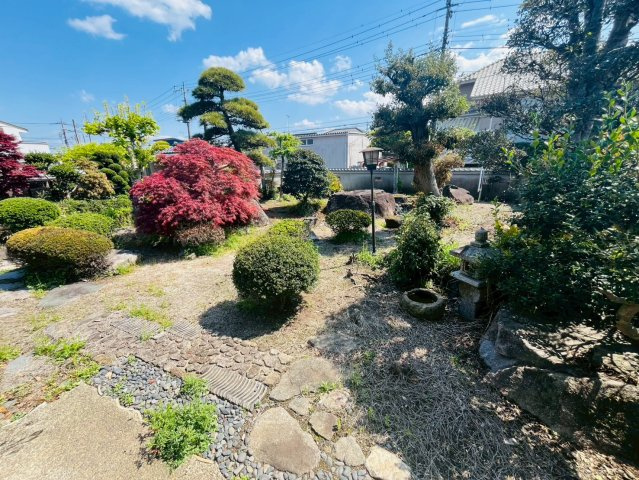 筑西市乙 リフォーム物件　の庭|植栽豊かな庭園付きのお家です（＾＾）
2026年4月撮影