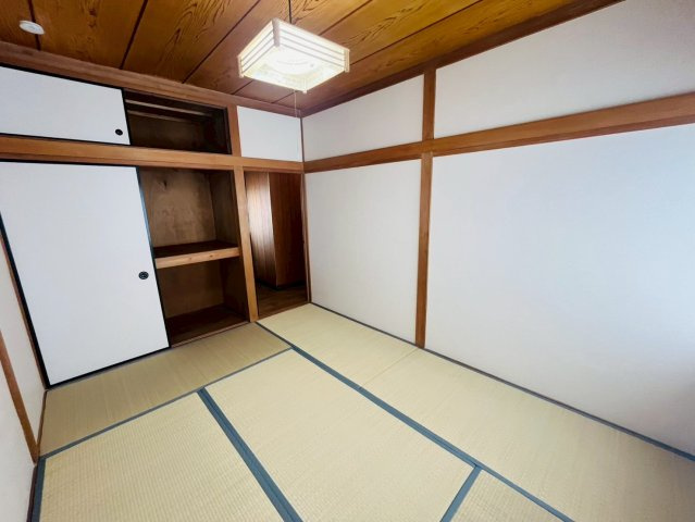 筑西市乙 リフォーム物件　の和室|〇和室　6帖〇
各居室収納付きで住みやすさにこだわっています！
2026年4月撮影