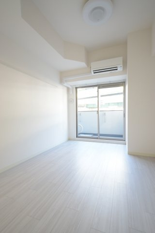 プレサンスOSAKA　DOMECITYクロスティ