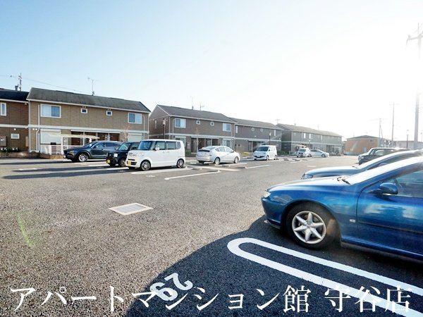 シュタットみどりの Dの駐車場|駐車場