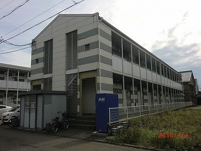 レオパレスＬａｌの外観