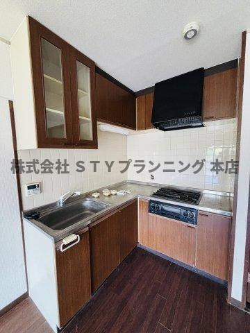 仲介手数料0円！インテリジェント星ヶ丘Ⅰ号館のキッチン