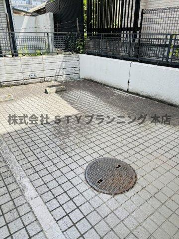 仲介手数料0円！インテリジェント星ヶ丘Ⅰ号館の駐車場