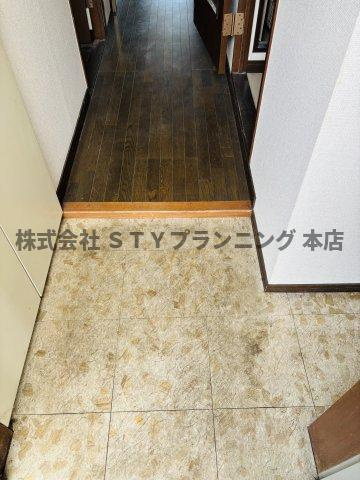 仲介手数料0円！インテリジェント星ヶ丘Ⅰ号館の玄関