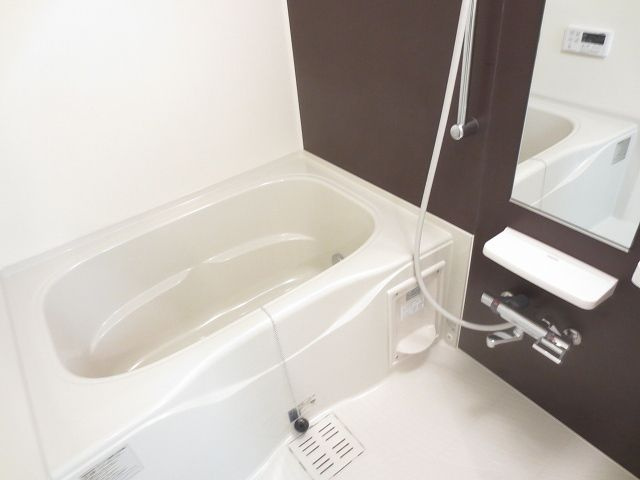 相模原市中央区小町通２丁目の賃貸マンションの浴室