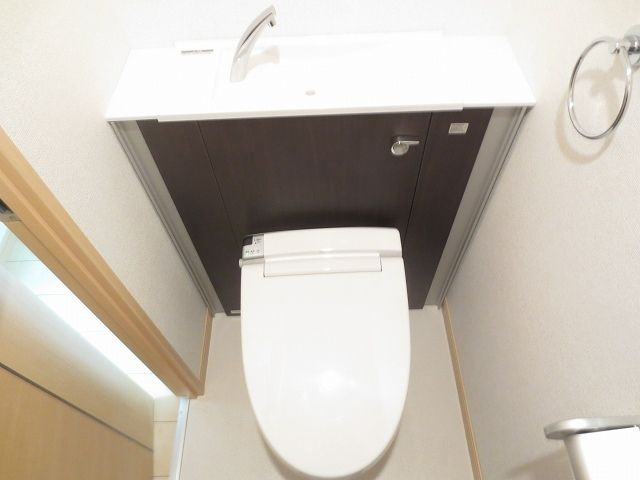 相模原市中央区小町通２丁目の賃貸マンションのトイレ